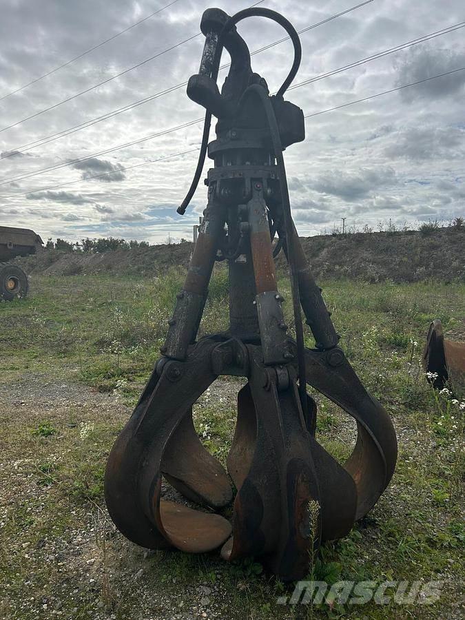 Liebherr 30t Grapples