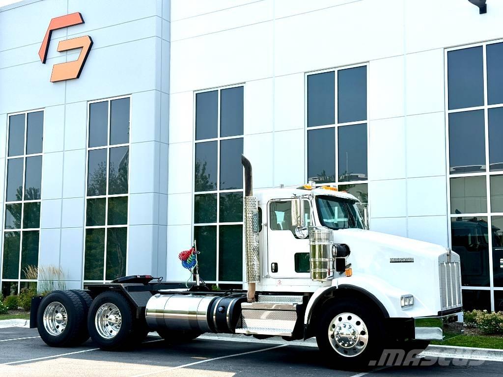 Kenworth T 800 Prime Movers
