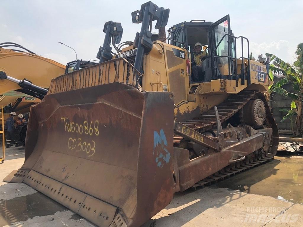 CAT D9T Crawler dozers