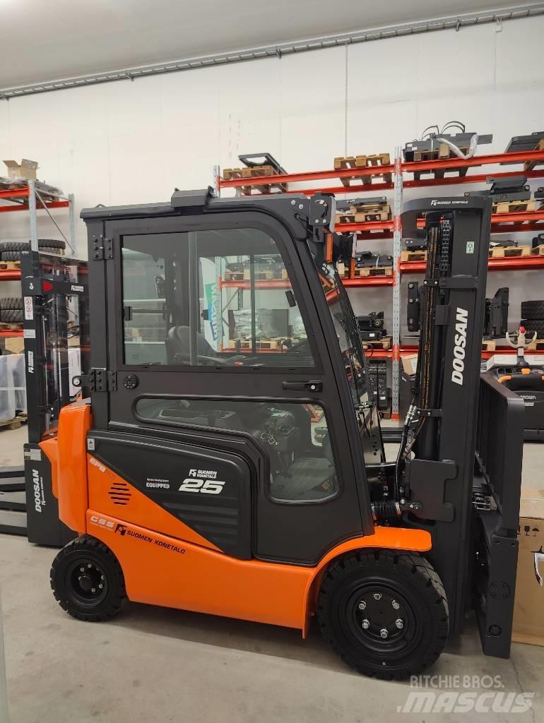 Doosan B25NS TARJOUS! Electric forklift trucks