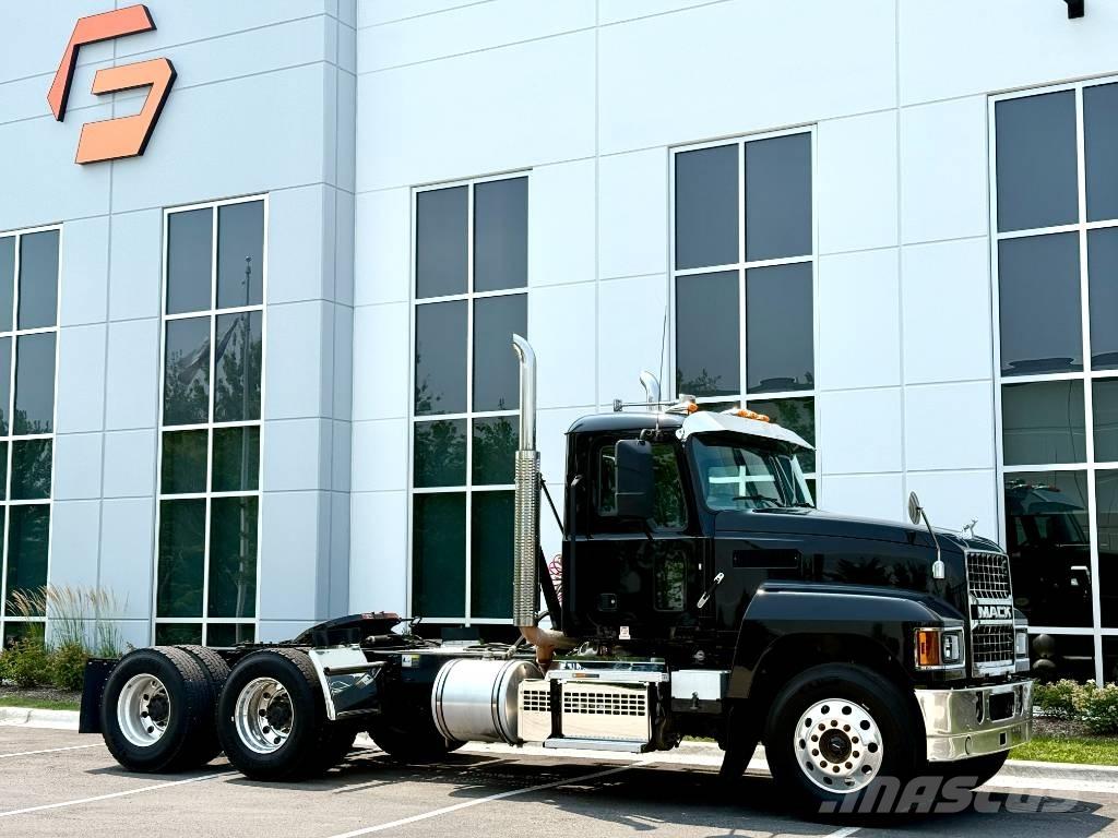 Mack Pinnacle Prime Movers