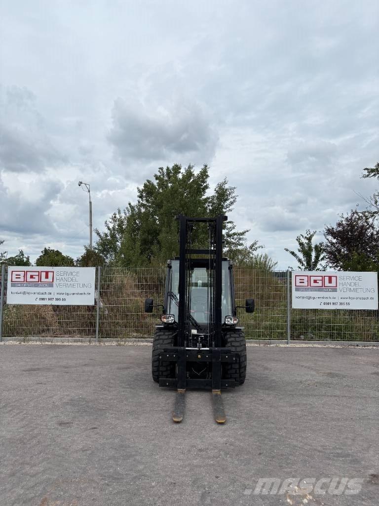 Manitou MSI 35 Rough terrain truck