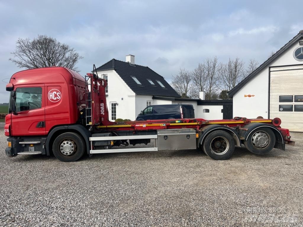 Scania P 320 Hook lifts