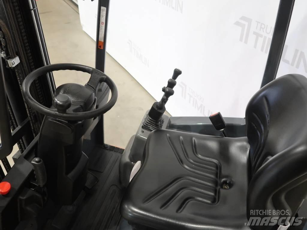 Toyota 7FBEST10 Electric forklift trucks
