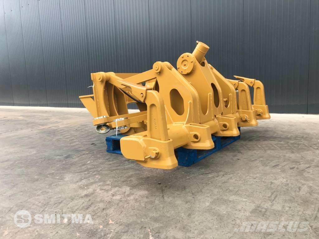 CAT 12M2 Scarifiers