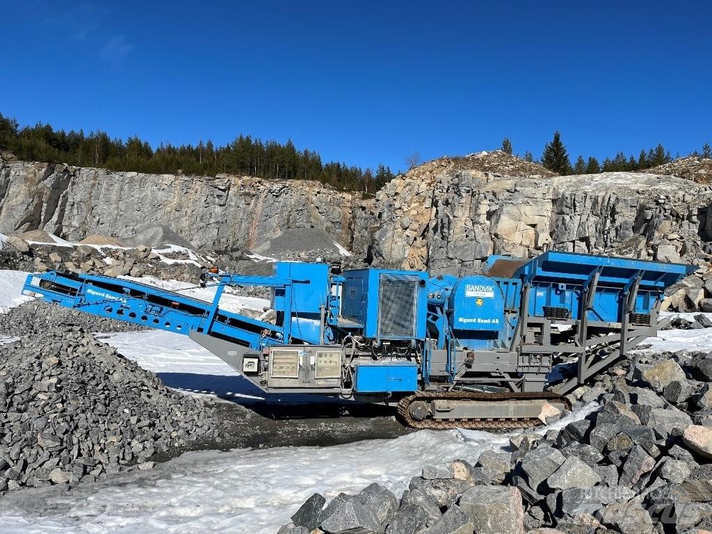 Sandvik CM 1206 RE Crushers