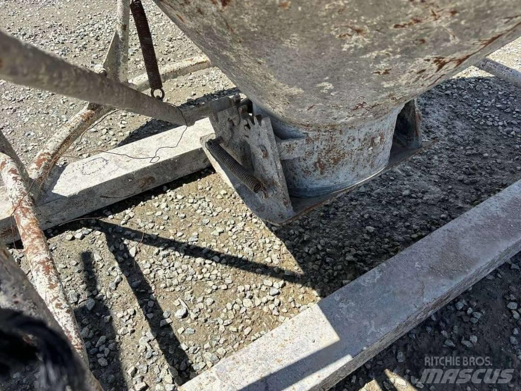 Gar-Bro 483-R Concrete accessories
