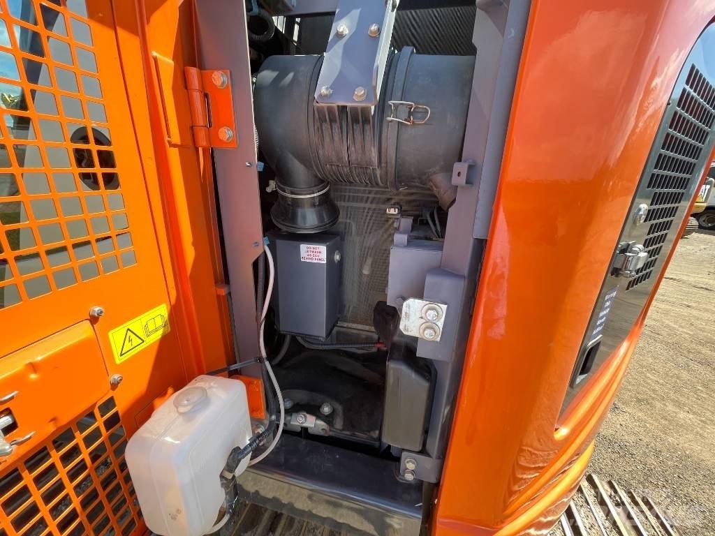 Hitachi ZX 135 US-6 Crawler excavators