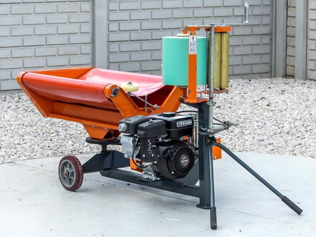  Komondor 36051 Round balers