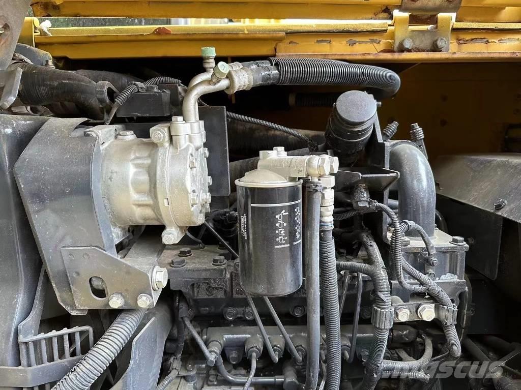 Komatsu PC70-8 Mini excavators  7t - 12t