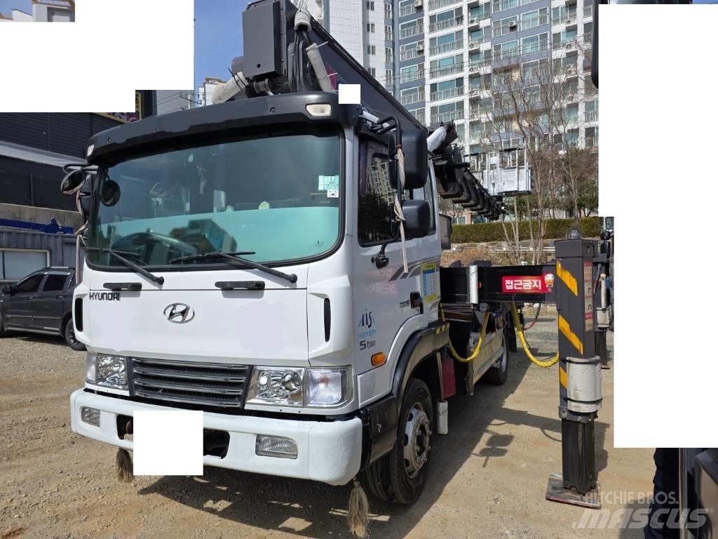 Hyundai HS3870 Truck mounted platforms