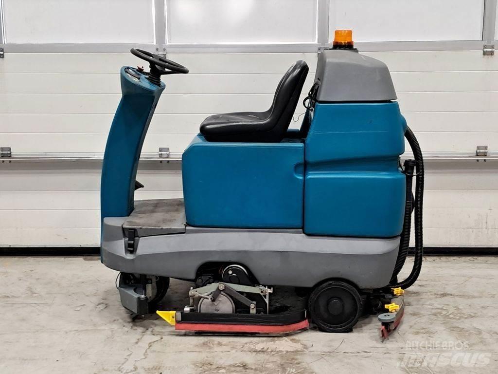 Tennant T7 Indoor sweepers