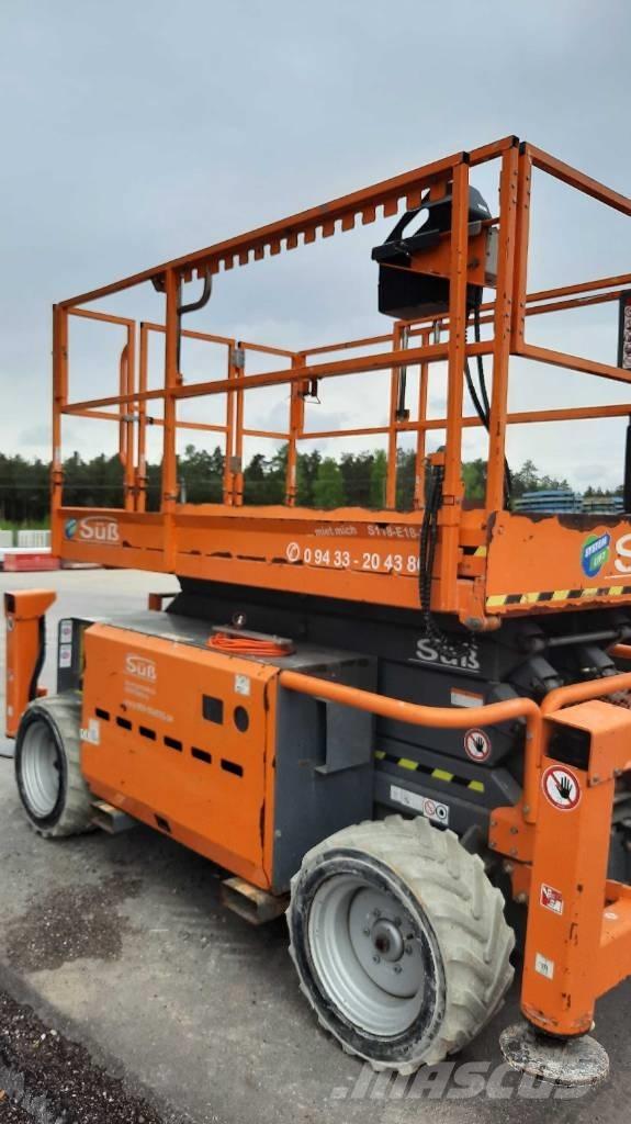 SkyJack SJ 6832 RTE Scissor lifts