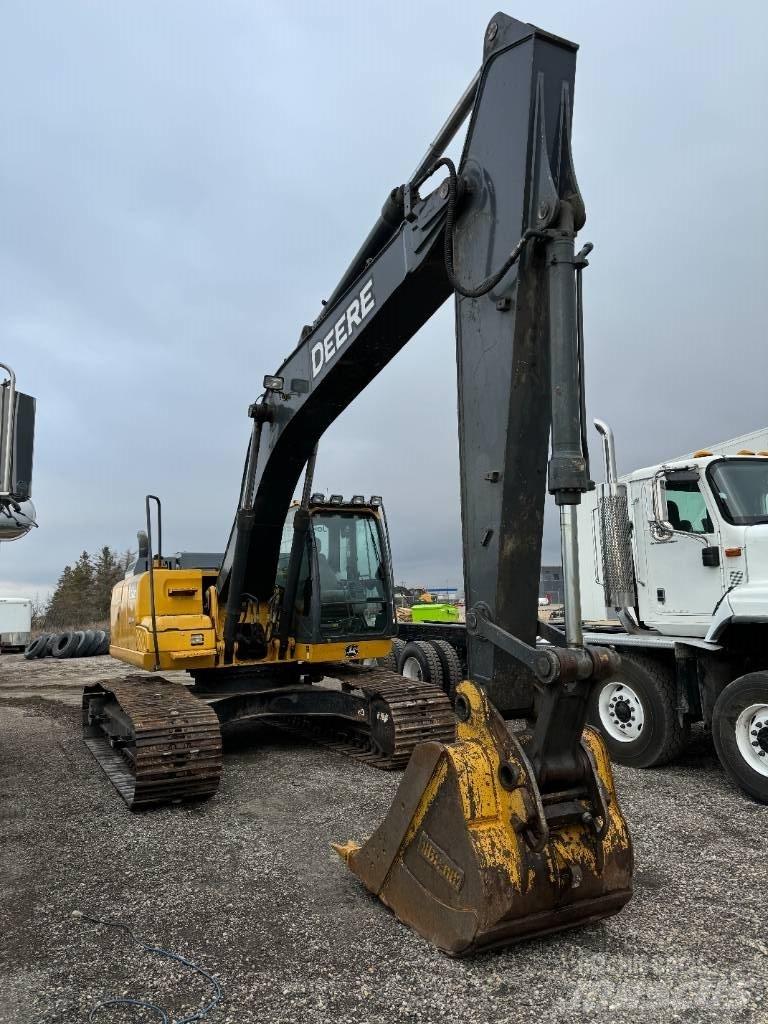 DEERE 210G LC Crawler excavators