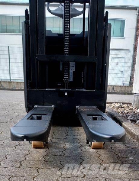Toyota BT SWE145L Self propelled stackers