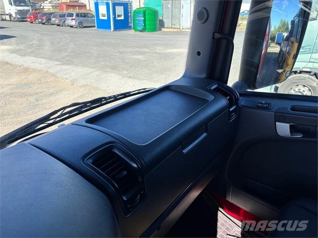 Scania R 490 Prime Movers