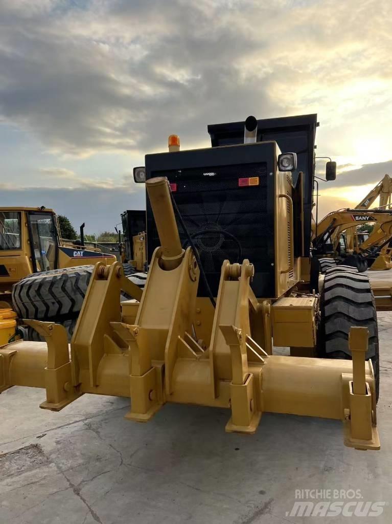 CAT 140 K Graders