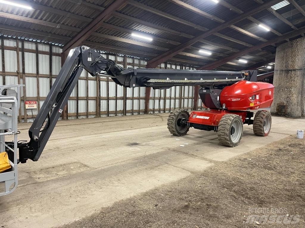 Manitou 260 TJ Telescopic boom lifts