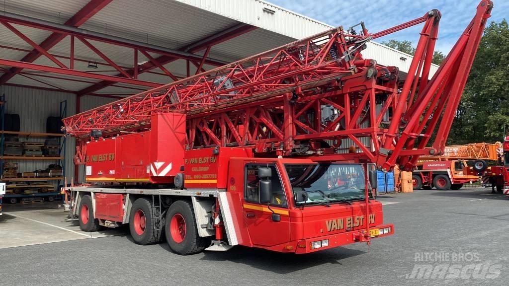 Munsters AF 38 Tower cranes