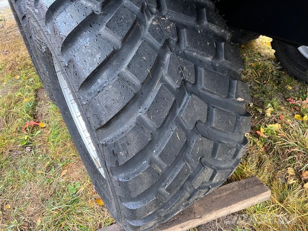 Rysky 1900 Tipper trucks