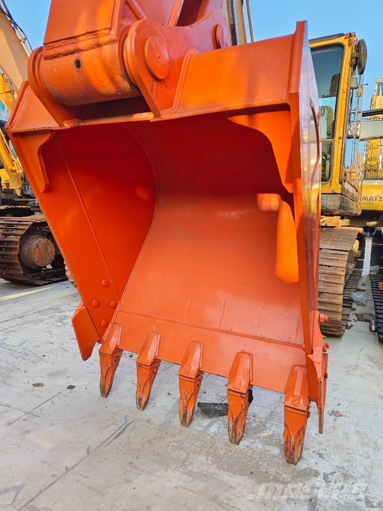 Hitachi ZX 210 Crawler excavators