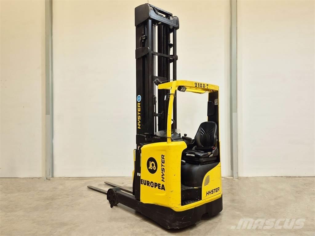 Hyster R1 6 HD Reach truck