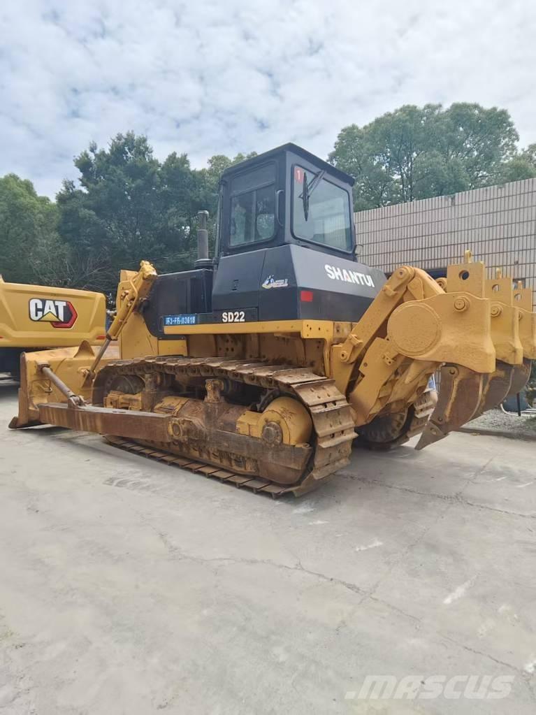 Shantui SD 22 Graders