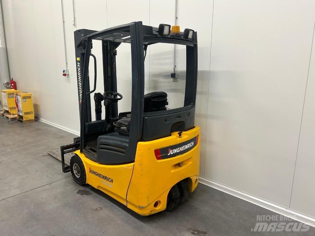 Jungheinrich EFG 215 Electric forklift trucks