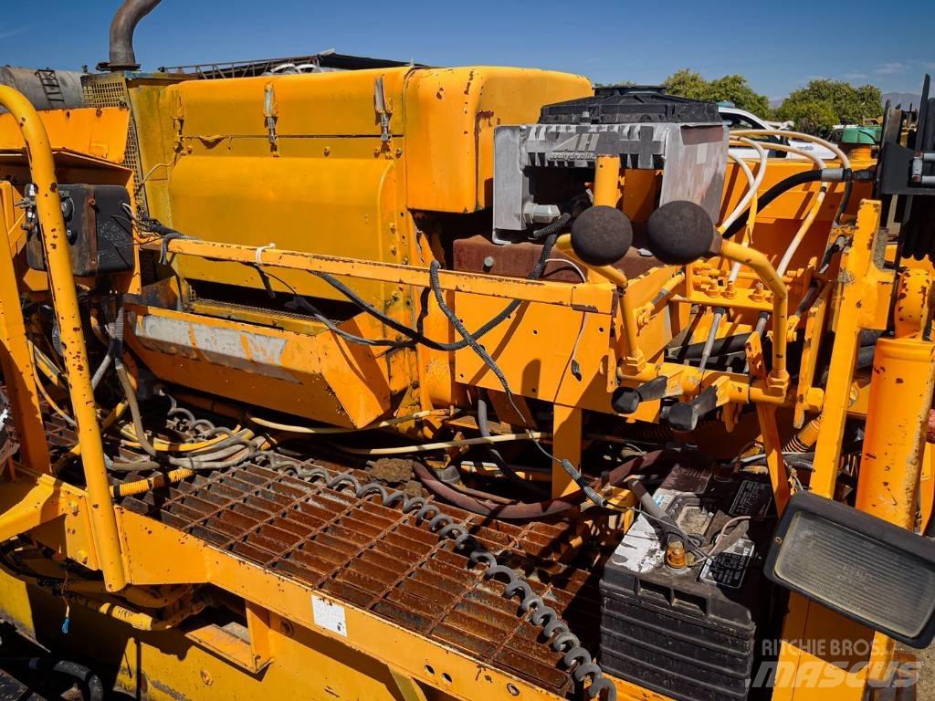 LeeBoy L 8500 Asphalt pavers