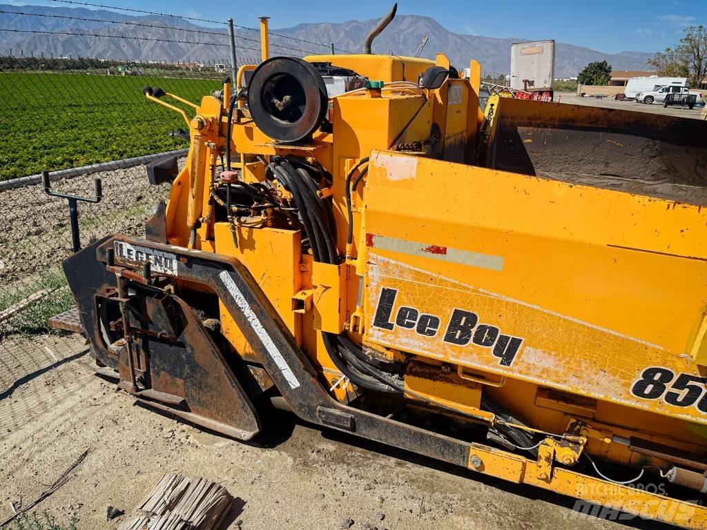 LeeBoy L 8500 Asphalt pavers