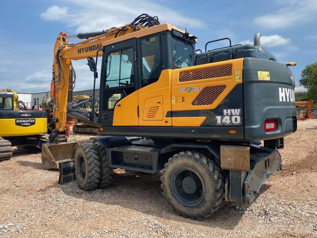 Hyundai HW140 Wheeled excavators