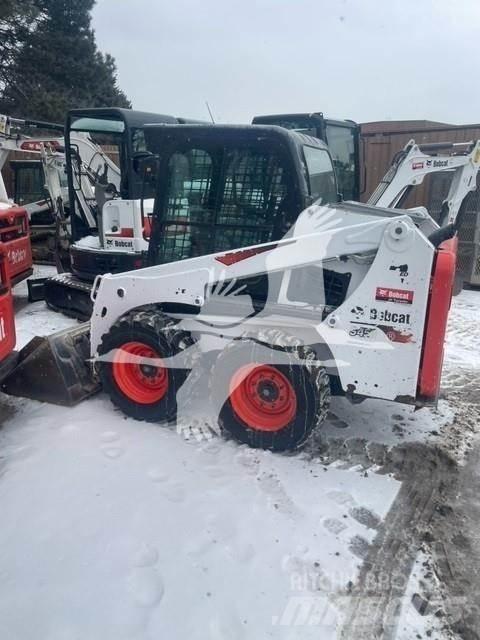 Bobcat S450 Skid steer loaders