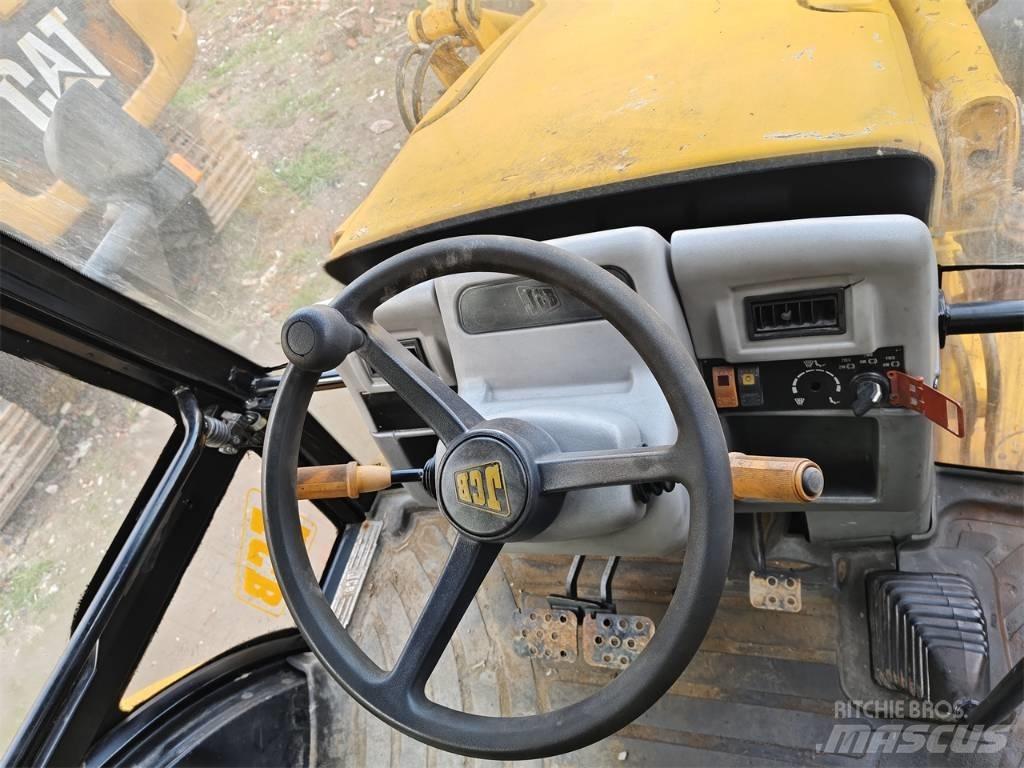 JCB 3 CX Backhoe