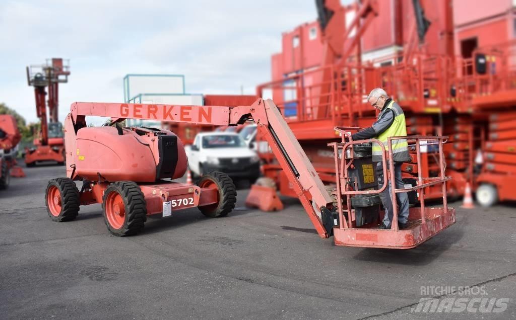 JLG 600 AJ Articulated boom lifts
