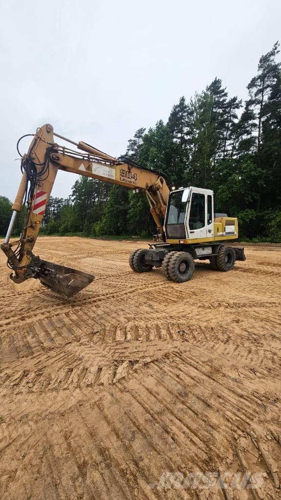 Liebherr 904 Wheeled excavators