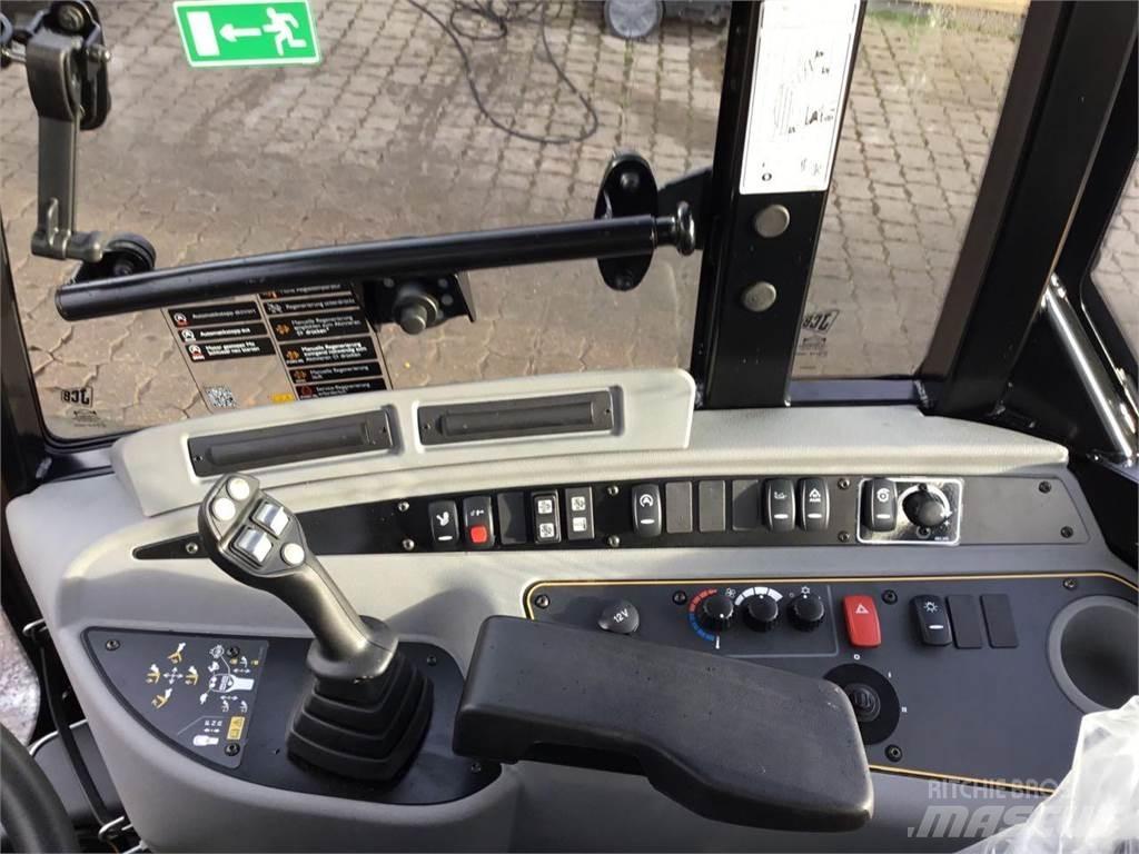 JCB TM 220 Agri Telescopic boom lifts