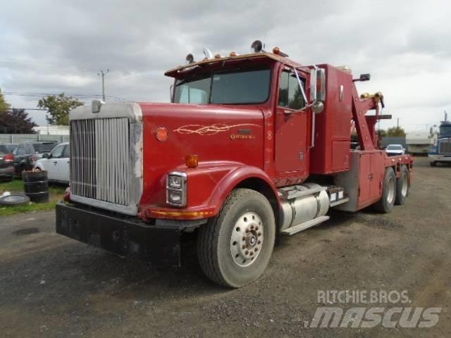 International 9300 Recovery vehicles