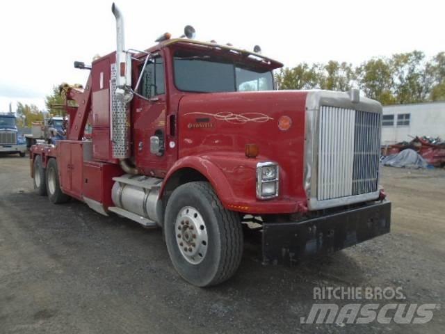 International 9300 Recovery vehicles