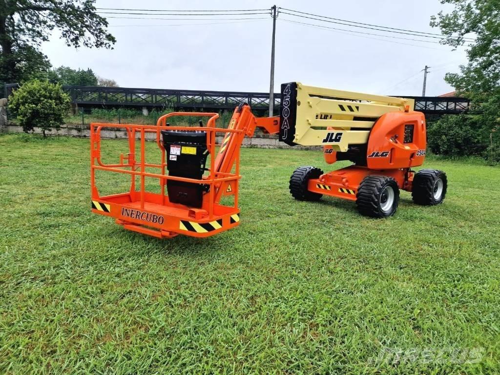 JLG 450 AJ Articulated boom lifts