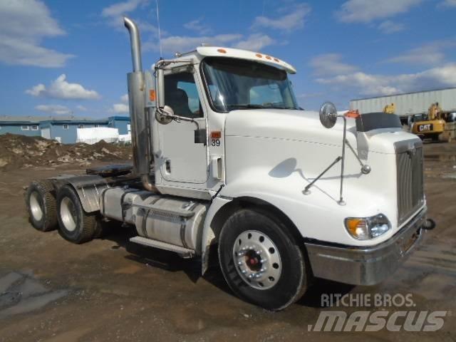 International 9400 i Prime Movers