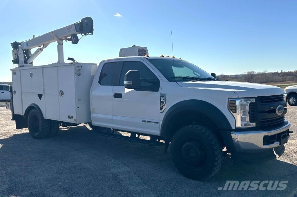 Ford F 550 XL SD Track mounted cranes