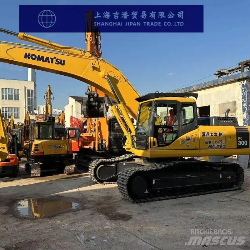 Komatsu PC 300 Crawler excavators
