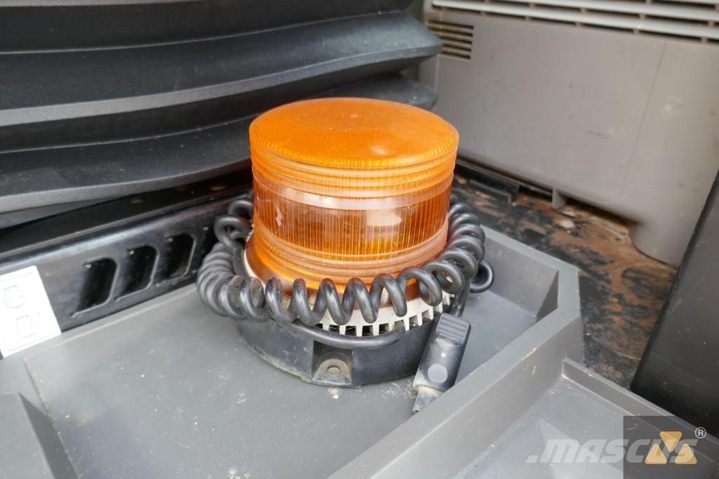 CAT 320 Crawler excavators