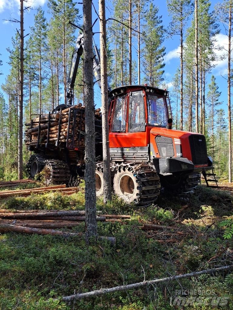Komatsu 845 Forwarders