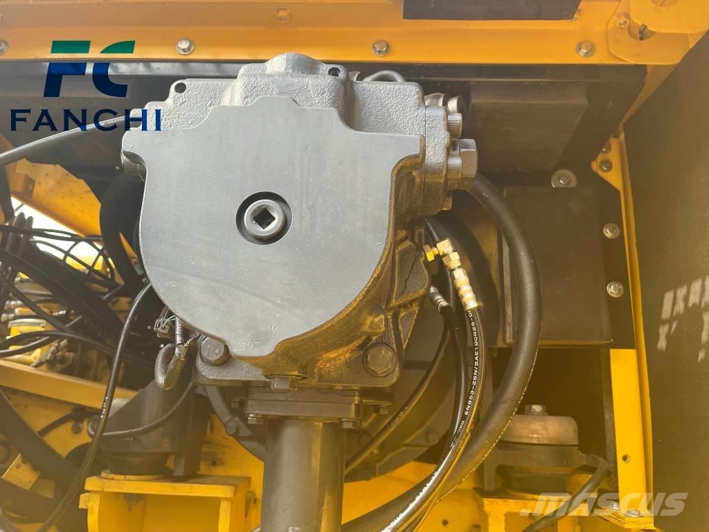 Komatsu PC 450-8 Crawler excavators