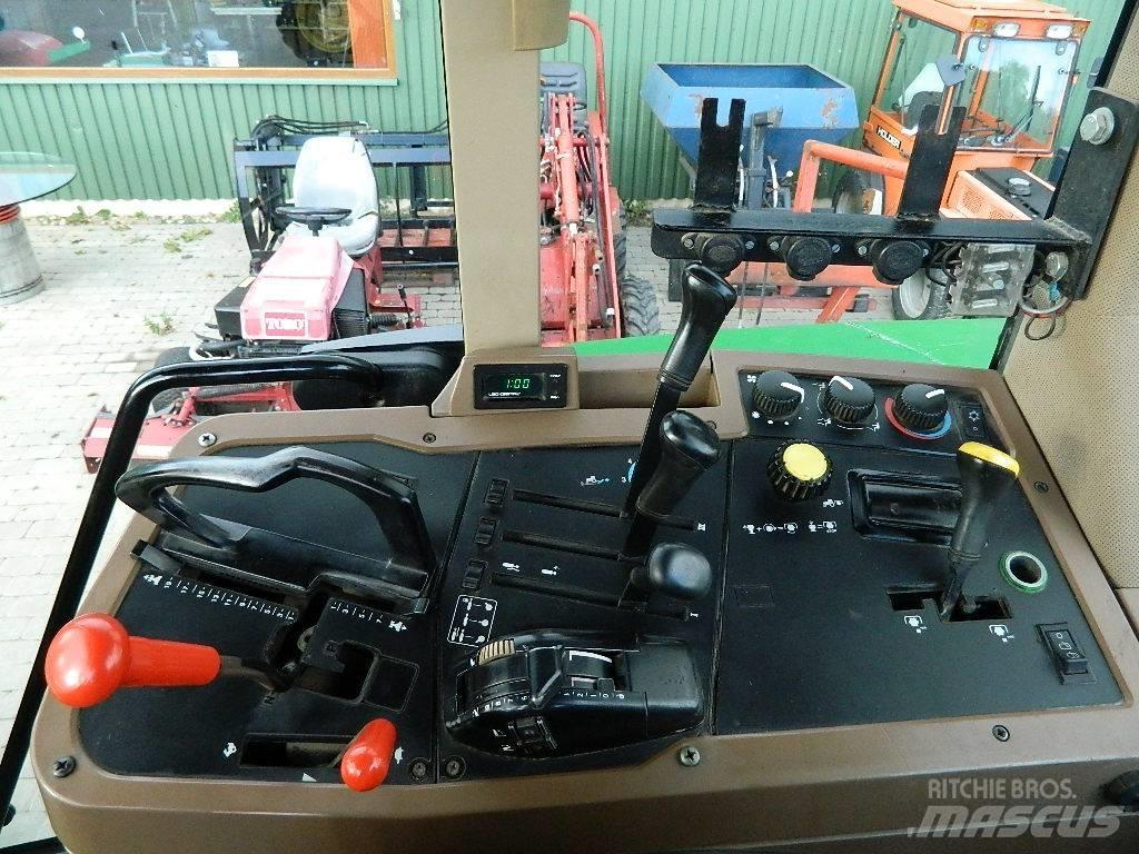 John Deere 7800 Tractors