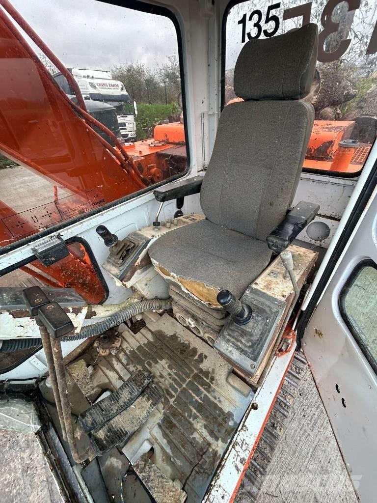 Daewoo DH 130 Crawler excavators