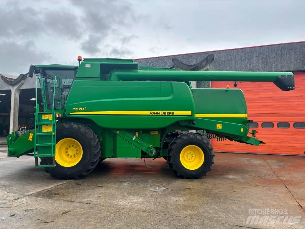 John Deere T 670 i Combine harvesters