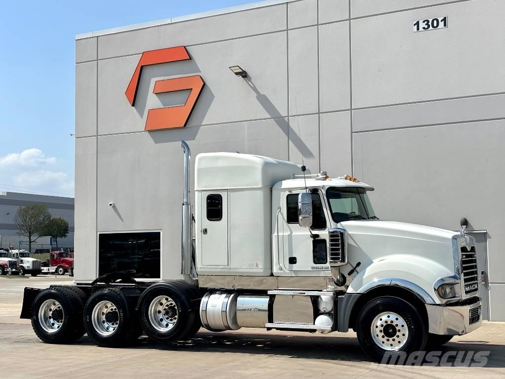 Mack Titan TD 713 Prime Movers