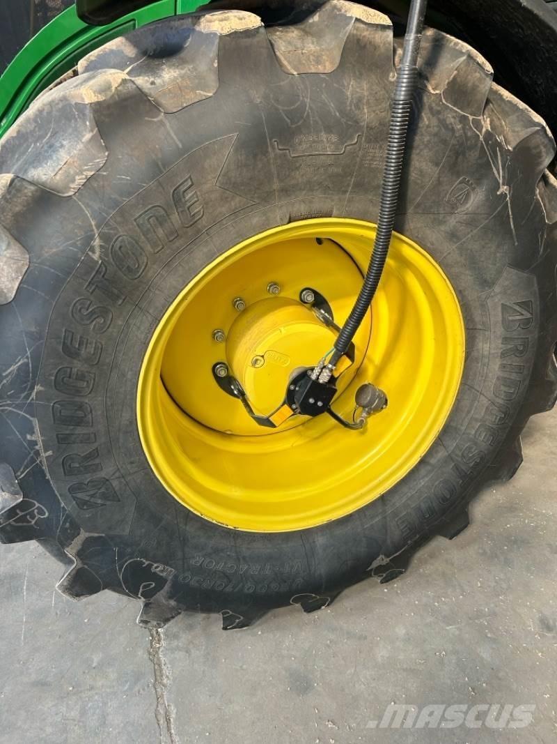 John Deere 6250R Tractors